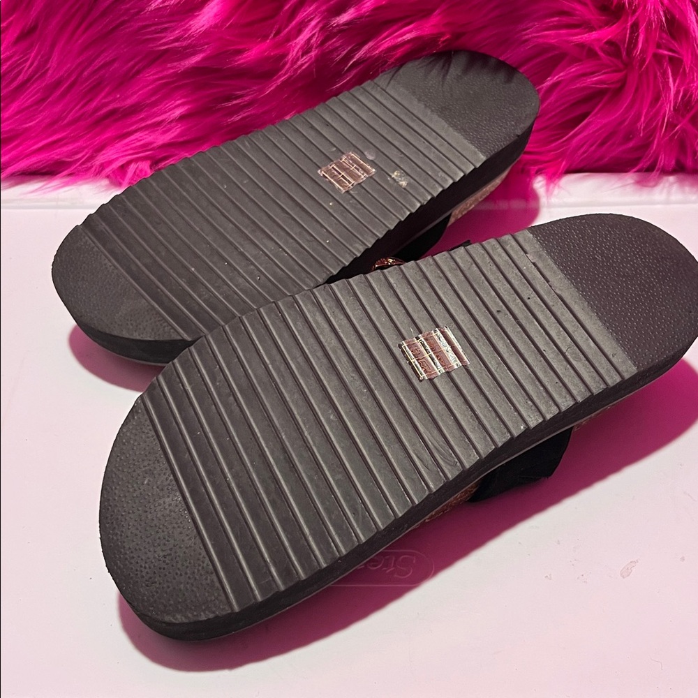 Black Suede KURT GEIGER Thong Sandals with Buckle Detail - Picture 7 of 8